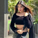 Akanksha Puri Instagram – Desi vibes 🔥❤️
.
.
Outfit @theoneminutesaree 
Pic credit @ravishankar28070 
.
#saree #sun #sunday #sunkissed #ootd #instagram #instagood #fashion #fashionstyle #love #life #fitness #beingme #akankshapuri #❤️