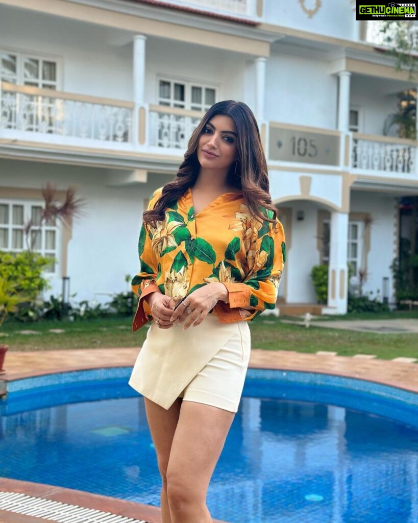 Akanksha Puri Instagram - Adventure awaits ❤️🔥 . . #picoftheday #photooftheday #photography #goodvibes #sun #sunkissed #fitness #goa #smile #beingme #akankshapuri #❤️ Goa, India