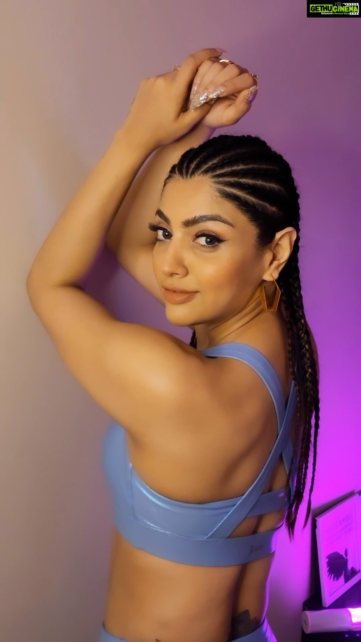 Akanksha Puri Instagram - Fit and Fabulous 💕 . Last one from my fav look !! Video credit @lsd.photography.official . #reels #reelsinstagram #reelitfeelit #reelsvideo #love #music #trending #beingme #akankshapuri #❤️