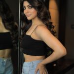 Akanksha Puri Instagram - Warning ⚠️You might fall in love with me ❗️ . . #picoftheday #photography #photooftheday #fashion #style #happiness #love #life #fitness #beingme #akankshapuri #❤️ Make up @prakashgor_15 Hair @salmasayyed47 Photographer @lsd.photography.official Shoot Managed by @nidhig14 @planetmediapr St Regis Mumbai