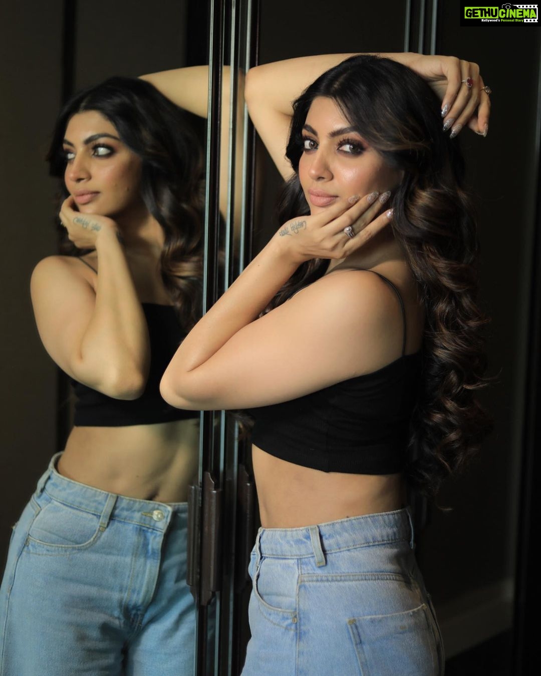 Akanksha Puri - 38.2K Likes - Most Liked Instagram Photos