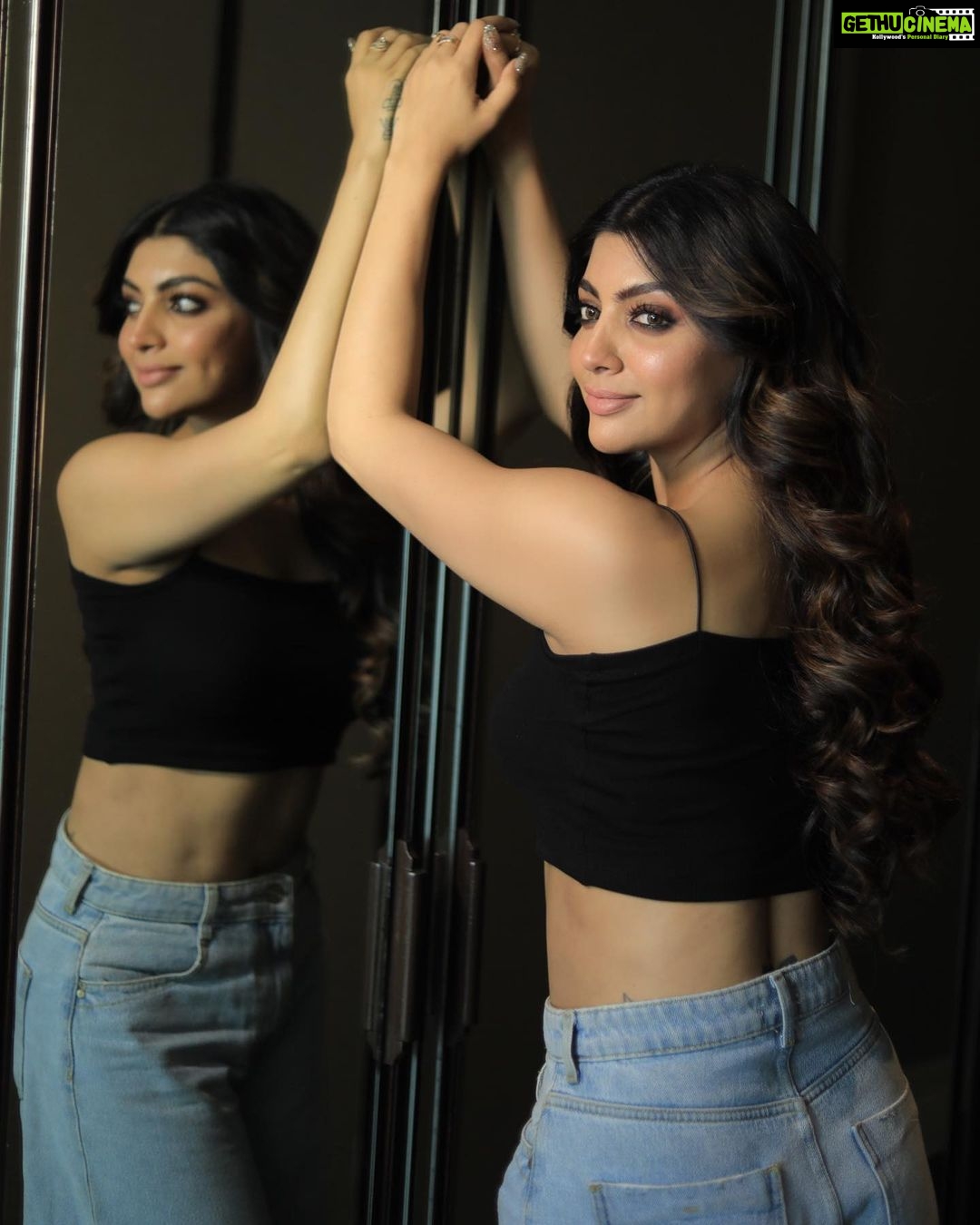 Akanksha Puri - 38.2K Likes - Most Liked Instagram Photos