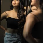 Akanksha Puri Instagram - Warning ⚠️You might fall in love with me ❗️ . . #picoftheday #photography #photooftheday #fashion #style #happiness #love #life #fitness #beingme #akankshapuri #❤️ Make up @prakashgor_15 Hair @salmasayyed47 Photographer @lsd.photography.official Shoot Managed by @nidhig14 @planetmediapr St Regis Mumbai
