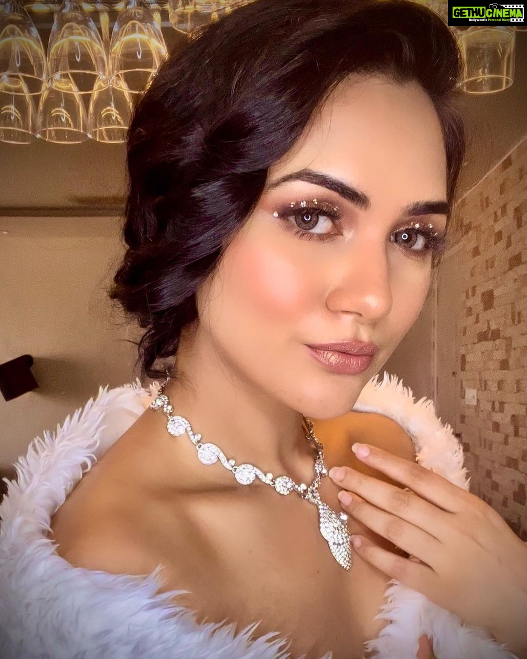 Akansha Chamola Instagram - πππ I am obsessed with Women supporting ,encouraging and empowering other Women β¦.. Just realised that 80%of my followers are females so wanted to thank everyone of you for all the love n support β¦. keep up the #sisterhood .. . . . . . . . . . . . . . . . . . . . . . . . . . . . . . . . . . #womensupportingwomen #positivevibes #positivequotes #instamakeup #instalook #instahair #instaeye #glammakeup #prettygirls #instafashion #makeupideas #instafashion #fashiongram #instaface #cutegirlsπ #white