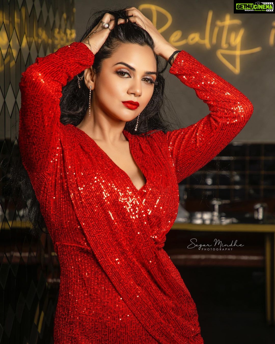 Akansha Chamola Instagram - ✨Elegance is Good taste plus a dash of Daring✨——— Carmel Snow Location : @invisiblegastronomybar @anishbhadech 📸 @artographybysagar asst. 📸 @me_photowala_shyam HMUA @nikksmua @nikksmakeupartist styled by @styledby_niral . . . . . . . . . . . . . . . . . . . . . . . #photoshootideas #fashionpost #fashionphotography #styleinspo #photoshoot #lookbook #stylediary #trending #prettygirls #prettylittleliars #sassygirl #portraitphotography #stylegram #instahair #instalook #instamakeup #glamdoll #browneyes #browngirl #brownskingirls #red #cutegirls😘 #reddress #outfitideas #sequindress #sequins #glittermakeup