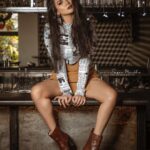 Akansha Chamola Instagram - 🤎🍫🤎 👢 @pepitoesfootwear Location : @invisiblegastronomybar @anishbhadech 📸 @artographybysagar asst. 📸 @me_photowala_shyam HMUA @nikksmua @nikksmakeupartist styled by @styledby_niral . . . . . . . . . . . . . . . . . . . . . . . #photoshootideas #fashionpost #fashionphotography #styleinspo #pose #photoshoot #lookbook #stylediary #trending #prettygirls #preetyoutfits #cutegirls #sassygirl #boots #portraitphotography #selflove #stylegram #instahair #instalook #instamakeup #glamdoll #browneyes #browngirl #brownskingirls #brown