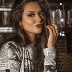 Akansha Chamola Instagram - 🤎🍫🤎 Location : @invisiblegastronomybar @anishbhadech 📸 @artographybysagar asst. 📸 @me_photowala_shyam HMUA @nikksmua @nikksmakeupartist styled by @styledby_niral . . . . . . . . . . . . . . . . . . . . . . . #photoshootideas #fashionpost #fashionphotography #styleinspo #pose #photoshoot #lookbook #stylediary #trending #prettygirls #preetyoutfits #cutegirls #sassygirl #boots #portraitphotography #selflove #stylegram #instahair #instalook #instamakeup #glamdoll #browneyes #browngirl #brownskingirls #brown