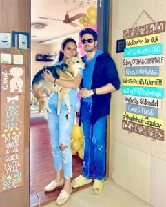 Akansha Chamola Instagram - Home is 
where I can look ugly n enjoy it 👻……… 
where dog hair sticks to everything but the dog 🐕 …… 
where  Gaurav khanna continues to be in his #savage element 😜 
 
Door hanging 🚪 by @angeekaar_thecraftypalette 
.
.
.
.
.
.
.
.
.
.
.
.
.
.
.
.
.
.
.
.
.
.
.
.
.
.
.
.
.
.
.

 #familygoals #pictureperfect #happy #instapost #instahome #instafamily #latenightpost #instadogs #dogsofinstagram #doglife #dogmom #blessed #gratitude #happyfamily #happyfaces #foryou #trending #gauravkhanna #couplegoals #love