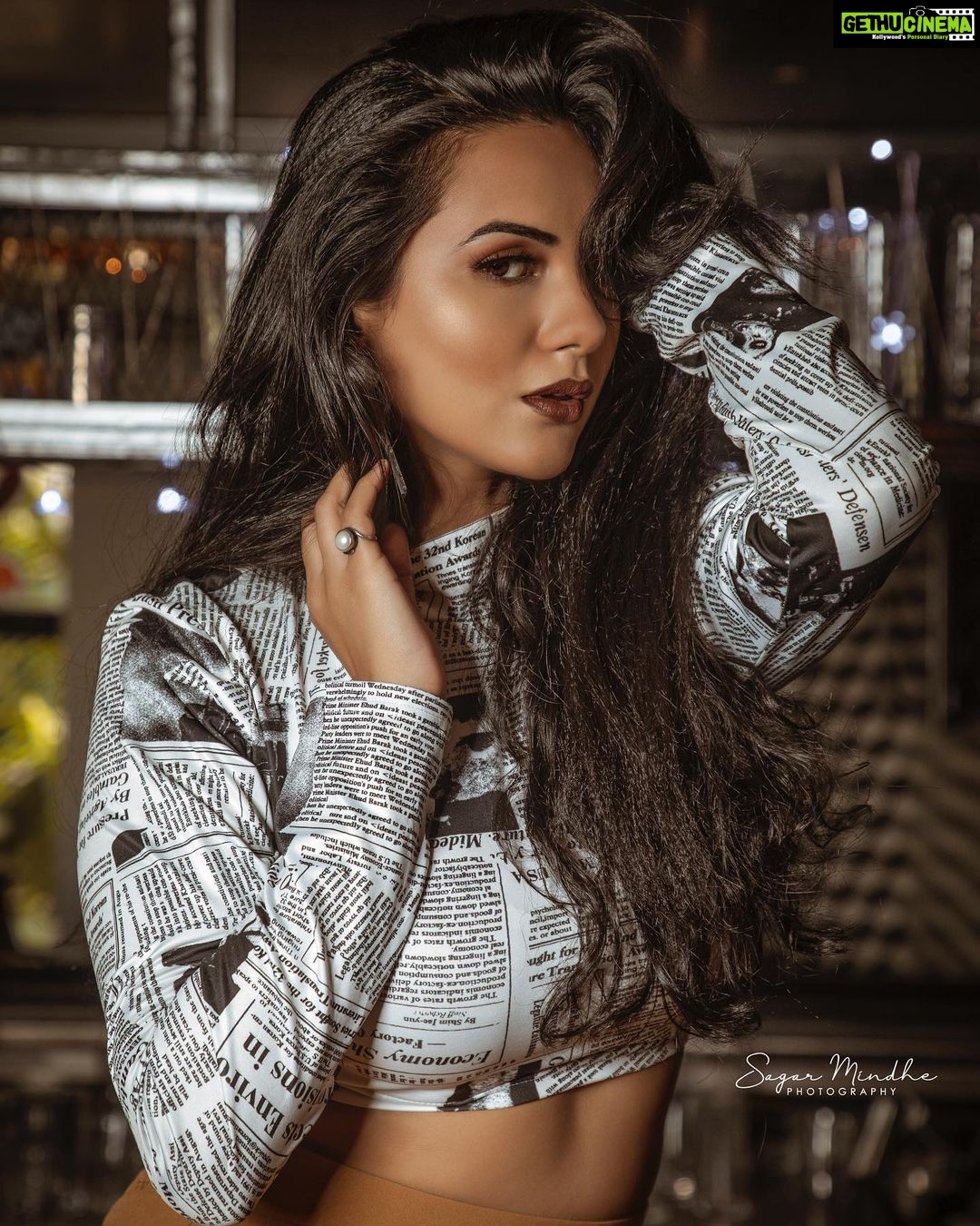 Akansha Chamola Instagram - π€π«π€ Location : @invisiblegastronomybar @anishbhadech πΈ @artographybysagar asst. πΈ @me_photowala_shyam HMUA @nikksmua @nikksmakeupartist styled by @styledby_niral . . . . . . . . . . . . . . . . . . . . . . . #photoshootideas #fashionpost #fashionphotography #styleinspo #pose #photoshoot #lookbook #stylediary #trending #prettygirls #preetyoutfits #cutegirls #sassygirl #boots #portraitphotography #selflove #stylegram #instahair #instalook #instamakeup #glamdoll #browneyes #browngirl #brownskingirls #brown