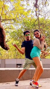 Akansha Chamola Instagram - Dancing to my Tunes 🎶 . . . . . . . . . . . . . . . . . . . . . . . . . . . . . . . . . #reelitfeelit #reelsinstagram #reelsindia #reelkarofeelkaro #dancereels #couplereels #couplegoals #Mr&Mrskhanna #crazycouples #cutecouple #trending #coupledance #gauravkhanna #happycouples