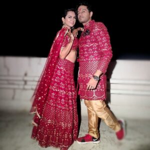 Akansha Chamola Instagram - 🙏Karwachauth ki hardik shubhkamnaye 🙏
Wearing @the_adhya_designer 
.
.
.
.
.
.
.
.
.
.
.
.
.
.
#gauravkhanna #bridalcouture #karwachauth 
#couplefashion #couplegram #couplegoals
#twinning #fashiondiaries #indianfestivities #dressup #lehenga #redlehenga #redmonth #marriedlife #lovehim #instacute #instastylish #couplestyle