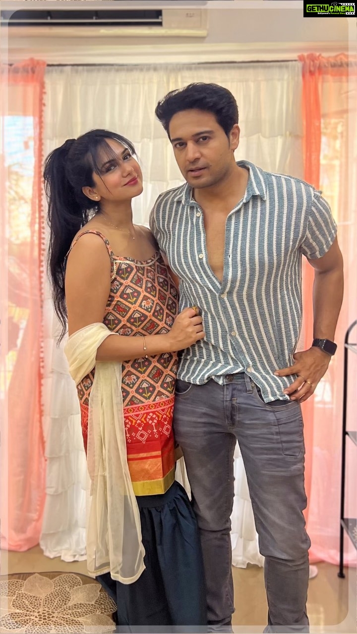 Akansha Chamola Instagram - Had too many pics so instagram suggested to make a reel 😜😜😜 so here it is …… #happydiwali #instacouple #couplegram #cutecouple #marriedlife #diwalireels #reelgram #gramfam #instadaily #outfitideas #couplegoals #coupleinspiration #couplereels #desi #desifashion #couplefashion
