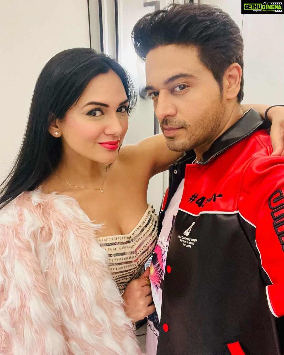 Akansha Chamola Instagram - New year New selfie dump 🤳 . . . . . . . . . . . . . . . . . . . . . . . . . . . . . . . . . . . #selfie #selfietime #couplegoals #couplefashion #couplestyle #happynewyear #2023 #married #selfiegram #gramslayers #fashiongram #lookbook #fur #winterfashion #newyearoutfit #outfitinspiration #stylegram #couplelove #cute #instagood #foryou