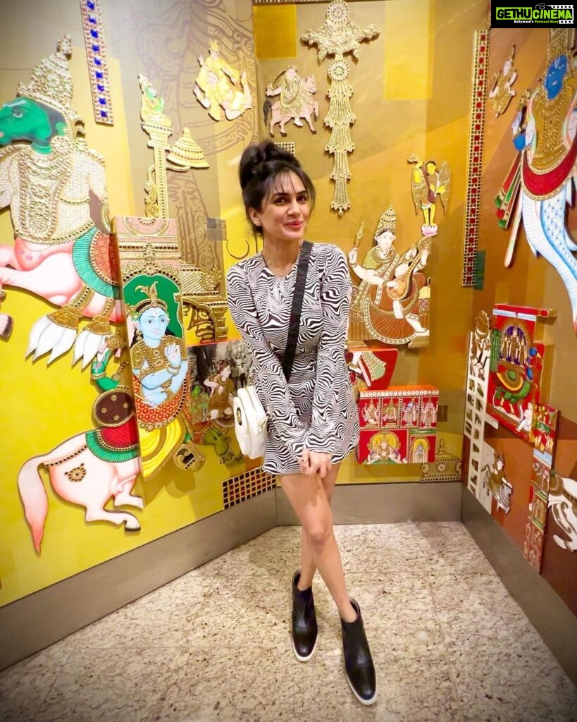 Akansha Chamola Instagram - Gratitude post I recieved this outfit around a month back…….. Its from one you my #instafam so here it is …… I loved it 🥰 and i love recieving such gracious gifts from you all ….. In return for this love n support i only have my humble Gratitude n kind words to offer….. Thankyou for being so Generous and kind towards Me ……. ❤️ And yes Thankyou @pepitoesfootwear for this brand new winter collection …… 👢: @pepitoesfootwear . . . . . . . . . . . . . . . . . . . . . . . . . . . . #airportlook #airportdiaries #airportfashion #mumbaiairport #winterfashion #boots #bootseason #throwback #curvygirl #curvyfashion #curvystyle #animalprint #outfitideas #stylegram #instafashion