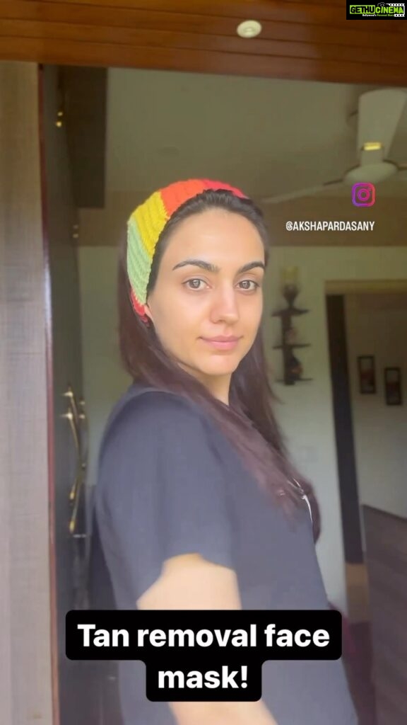 Aksha Pardasany Instagram - Sharing my homemade tan removal face mask routine with you’ll! Enjoy! #skincare #skincareroutine #grwm #facemask #homemade #akshapardasany