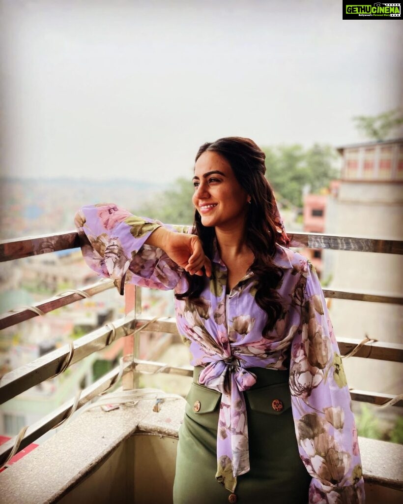 Aksha Pardasany Instagram - Kathmandu Connection 2 dekha kya? Streaming exclusively on @sonylivindia #KathmanduConnection2 #kathmanduconnectiononsonyliv #shivanibhatnagar