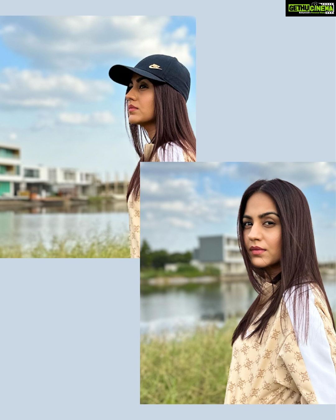 Aksha Pardasany Instagram - A foreign land, clear skies and a film wrap. 🎬🎞️ Bangkok