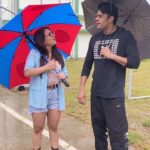 Aksha Pardasany Instagram - That’s what @akshapardasany makes me do when the director says guys please go and rehearse your lines😜😜😂😂make reels!! #mp #shootmode #web #life #costar