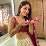 Aksha Pardasany Instagram - And the lights are on 🪔