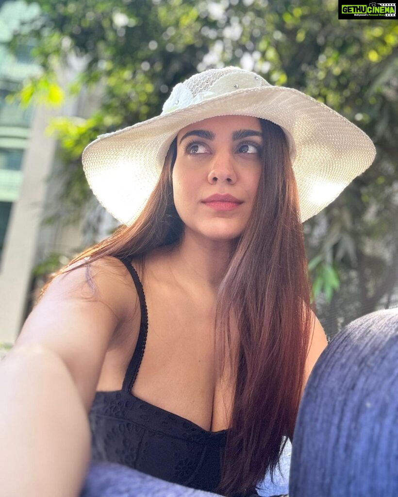 Aksha Pardasany Instagram - Ok summer, are you done? #summer #hats
