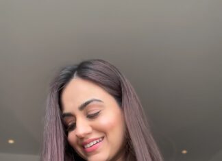 Aksha Pardasany Instagram - Lip syncing to your own voice hits differently ❤️ More so when the song is trending on Instagram! #playback #ShubhNikah #film #song #grwm #reel #makeup #charlottetilbury #mac #clinique Delhi, India
