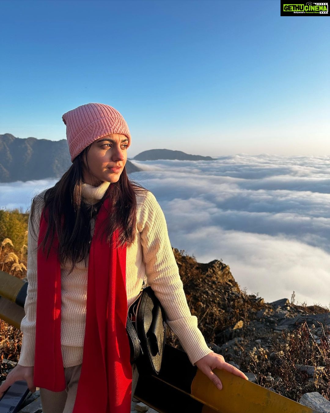 Aksha Pardasany Instagram - Over the clouds. Quite literally. Witnessed magic before my eyes ❤️ Nathula Pass, Indo - China Border 14,140ft