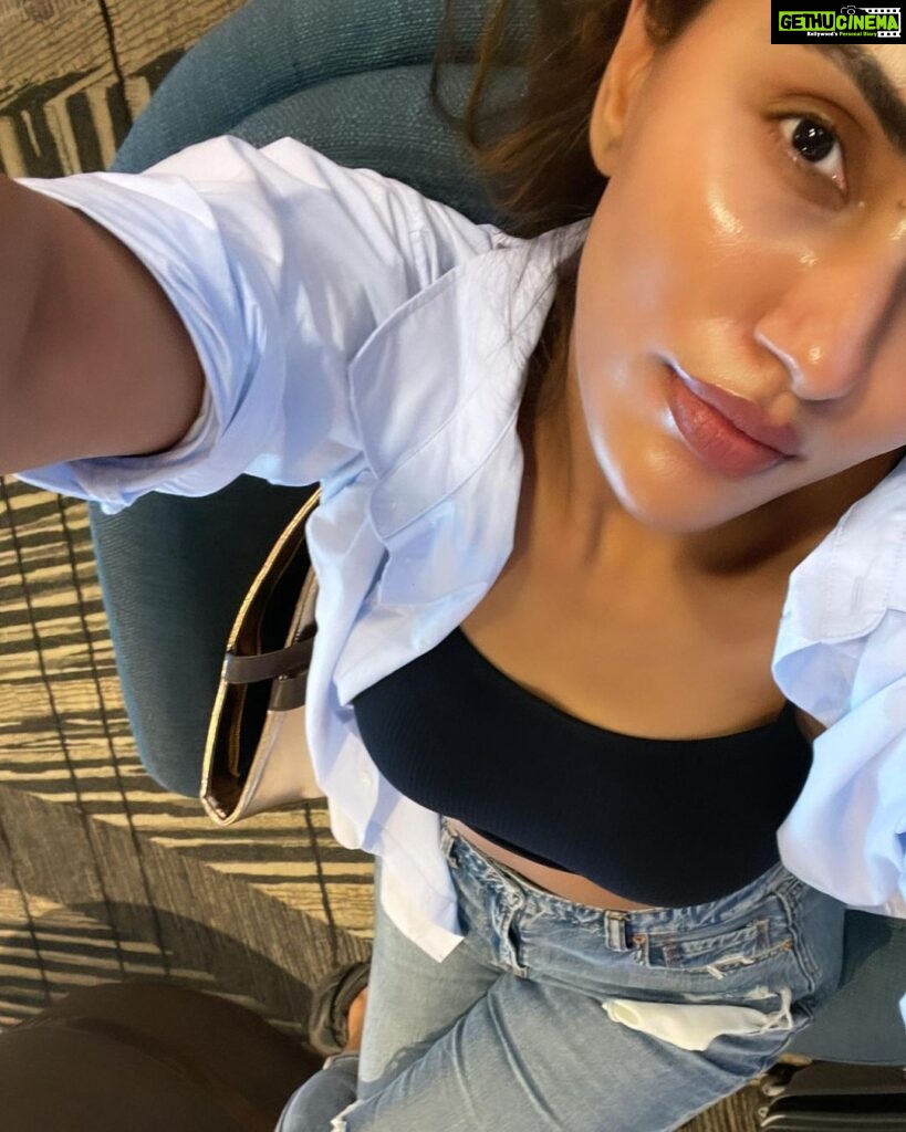 Akshara Gowda Instagram - Catch flights, not feelings 🥰 Collect moments, not things 🫶 The tan will fade , but the memories will last forever!! Slice of my life from #BALI trip ❤️❤️‍🔥 #random #aksharagowda #stylishtamilachi #stylishtamizhachi #aksharagowdabikki #skincare #nofilter #travel #bali #weekend #sunset #sunsetlovers #makingmemories #nostalgia #wednesday #baliindonesia #snorkeling #travelgram #browngirl #vacation #holiday Bali, Indonesia