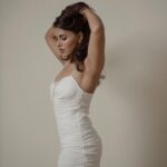 Akshara Gowda Instagram – Memento 🤍 

Shot by @shaktismaran 

Makeup & Hair by @saikrishnabandari 

Styled by @praptigarg

#coffeelover #skincare #aksharagowda #stylishtamilachi #aksharagowdabikki #stylishtamizhachi  #dancing Hand On Heart Studio