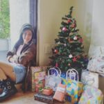 Akshara Haasan Instagram – Merry Christmas to all. 

#gifttime #christmas