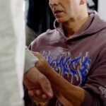 Akshay Kumar Instagram - Though our products are crafted with technology, they are engineered with emotion. Watch Team #ForceIX doing a final run through of the spring/summer 2023 collection before we bring them to you. @forceixofficial coming to you, very soon.