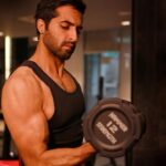 Akshay Oberoi Instagram – What prepping for an action-packed movie looks like… 💪🏻

#Fighter #NextProject #Workout #Fitness #Gymming