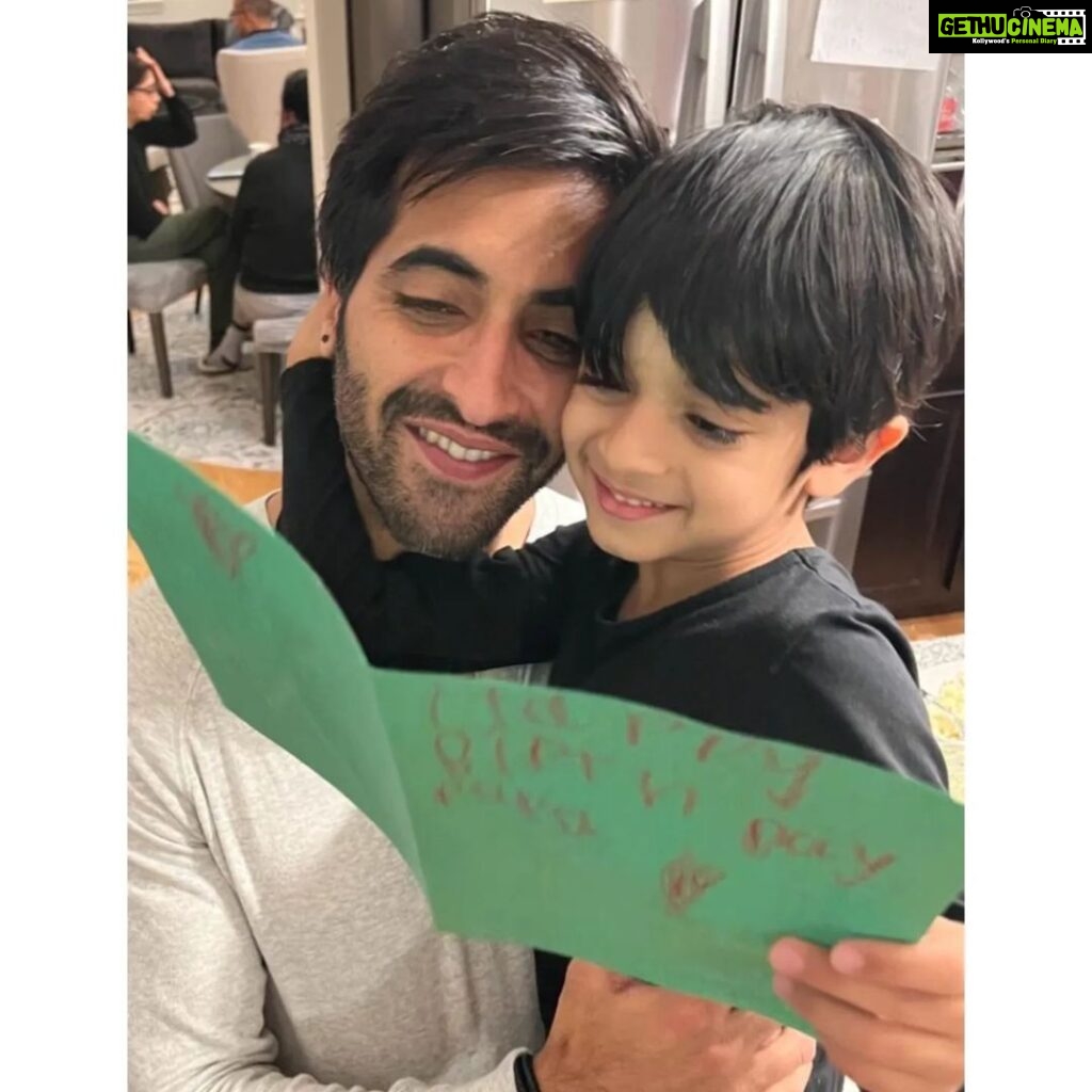 Akshay Oberoi Instagram - It's indeed a 'happy' birthday when your kid makes the most adorable card for you and you bring in the day with some of your oldest friends! Had that smile glued to my face all day long... 😇 Thank you everyone for the birthday wishes. Happy New Year to you all ❤️