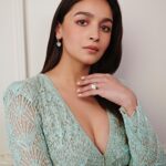 Alia Bhatt Instagram - ❄️