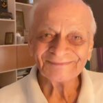 Alia Bhatt Instagram - My grandpa. My hero ♥️ Played golf till 93 Worked till 93 Made the best omelette Told the best stories Played the violin Played with his great granddaughter Loved his cricket Loved his sketching Loved his family & till the very last moment.. loved his life! ♥️ My heart is full of sorrow but also full of joy .. because all my grandpa did is give us joy & for that I feel blessed and grateful to have been brought up by all the light he had to give! Until we meet again ♥️
