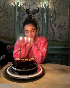 Alia Bhatt Instagram - T H I R T Y ☀️