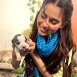 Alice Kaushik Instagram - Puppy love 🐶💗 #NoFilterOnlyLove