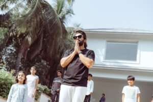 Allu Arjun Instagram - Thank You all . 
Thank you for all the love & wishes from all over .
I am truly blessed. 
Humbled . 
Gratitude Forever …