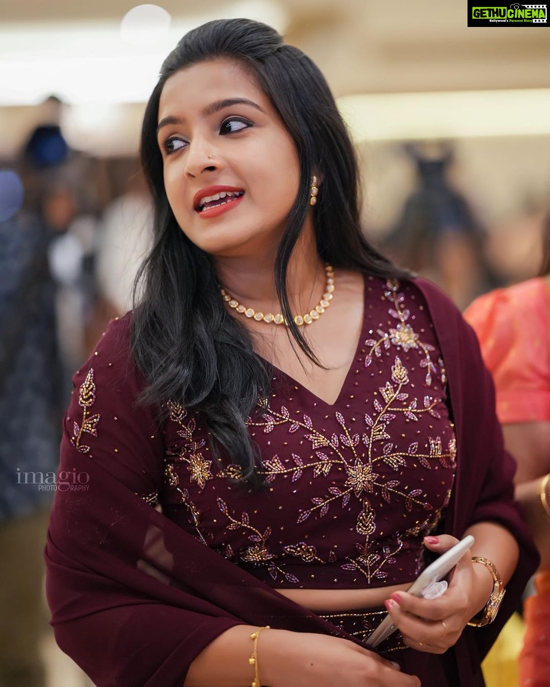 Alphy Panjikaran Instagram - Happiness❤️❤️ @malikappurammovie @pastelsandmore__ 👗 @_arya_jithins_makeover 💄 @vinovijay_fotografiaofficial 📸 #happiness #thanku #god #picoftheday #malikappurammovie #malikappuram #movie #success #celebration #function #happy #explore #life #instagram #instagood #instalike #cinema #passion #reels #explorepage #love #kochidiaries