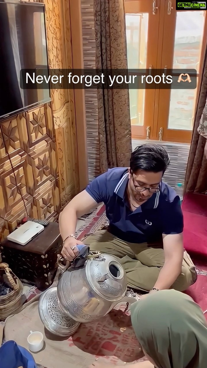 Aly Goni Instagram - Reality 😉😂 nooon chaiii 🥰