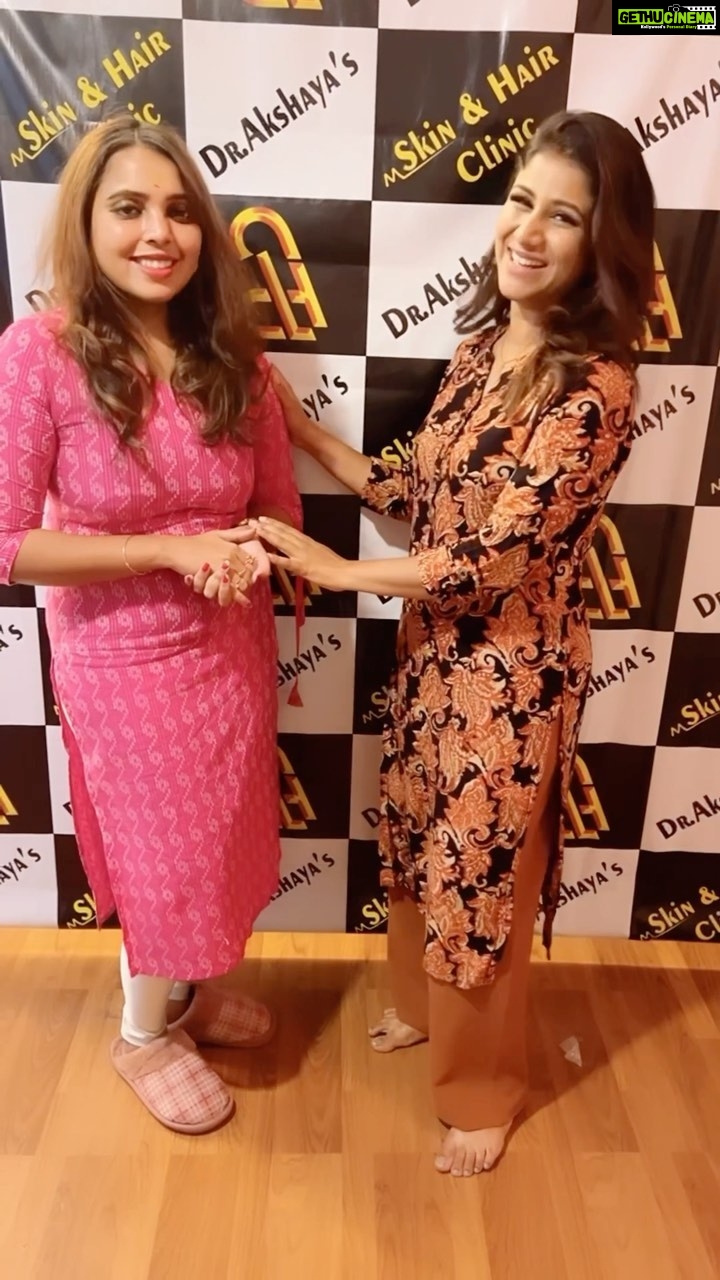 Alya Manasa Instagram - One best place for ur skin & hair @dr.akshayas_skinandhairclinic Whatever problem u have she can easily cure it in months with visible results @dr.akshayas_skinandhairclinic ..so do follow @dr.akshayas_skinandhairclinic for all ur skin & hair issues . . #nofilter #style #music #beauty #ootd #outfits #trending