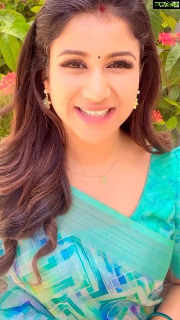 Alya Manasa Instagram - I’m very much excited to see you all @essensuals.mugalivakkam Dnt miss this grand launch event bcoz it’s gonna be super fun filled event ..let’s not forget to take selfies 😇 join me @essensuals.mugalivakkam on June 9th evening 7pm . . #nofilter #stlye #music #beauty #ootd #outfits #trending