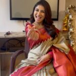 Alya Manasa Instagram - Nothing feels as perfect as a saree..💫 Saree @kaarigai.sarees Neck piece & earing @vp.avenue Bangles @methurna_collections . . #nofilter #style #music #beauty #ootd #outfits #trending