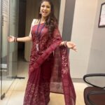 Alya Manasa Instagram - be you🤞🏻do you 😇for you 😉 HappY ThursdaY..❤️✨ . . #nofilter #style #music #beauty #ootd #outfits #trending