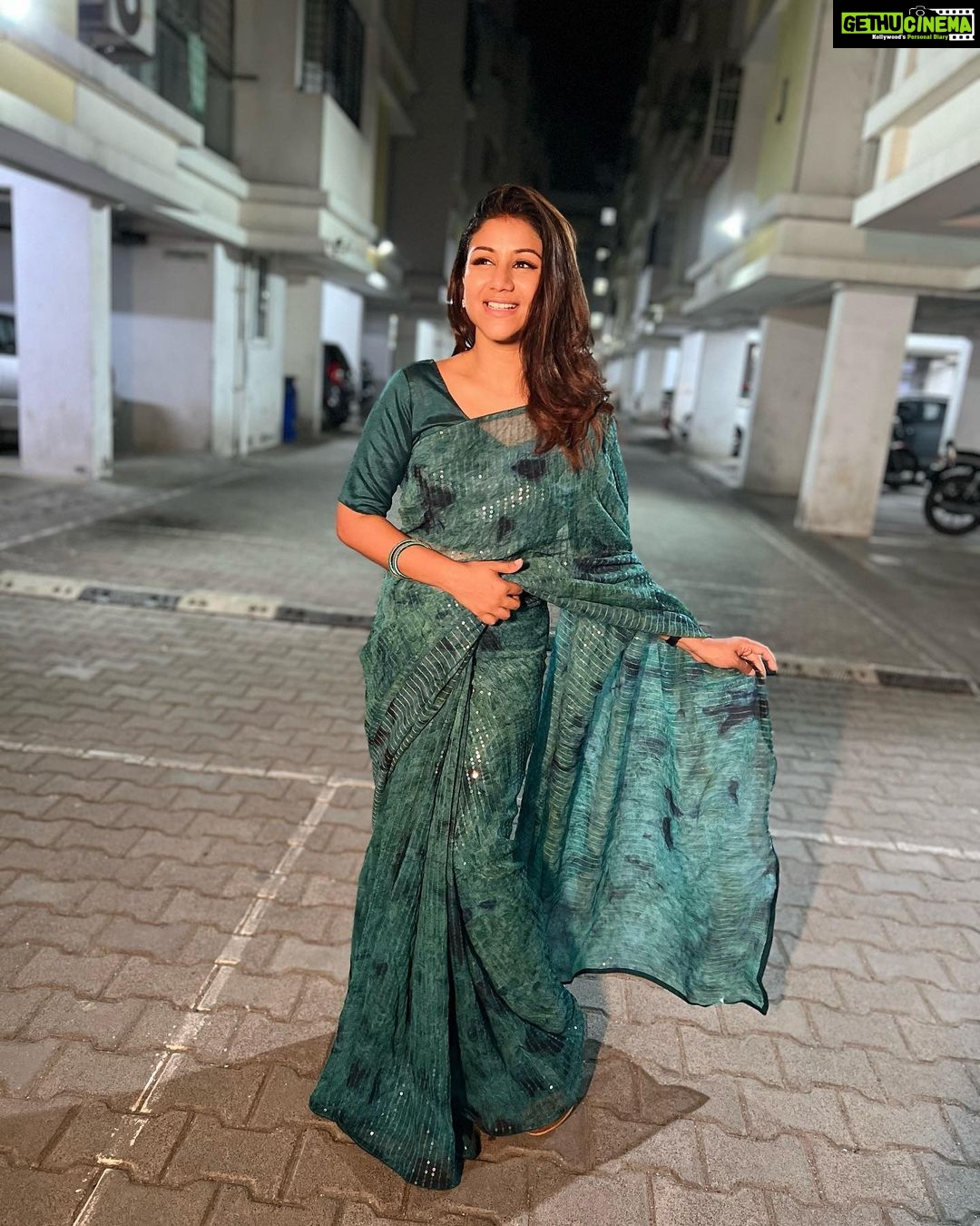 Alya Manasa Instagram - Let ur time shine ✨ like this saree ✨ shine @kanmani_fashion_world thank u for a beautiful saree