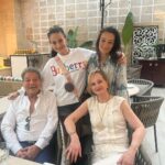 Ameesha Patel Instagram - Spent a lovely Sunday with my fabulous aunt and uncle and cousin sister from PARIS .. felt soo good .. cousins keep visiting INDIA but my uncle and aunt came from France after 10 years .. I wait to travel to PARIS to meet them.. is lovely to have them in INDIA after so long 💖💖💖💖 @shainasuchdev 💖💖