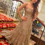 Ameesha Patel Instagram - MUMBAI … EVENT MODE .. WORK MOdE ….thank u @rockystar100 @rockystarofficial for making me feel like a GOLDEN GIRL ur gorgeous dress 👍🏻👍🏻💖💖💖💖
