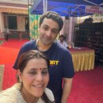 Ameesha Patel Instagram - These madcaps turn 21 … happiest anniversary to both my looney tunes 💖💖🎈🎈🎈🎈💯💯🧿✅✅ @shammli @kuunalgoomer …. Love u guys to the moon and back 💖💖💖💖
