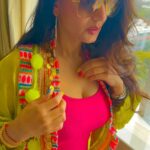 Ameesha Patel Instagram - PUNE …. EVENT READY … HOLI WORK MODE 🎉🎉🎉🎉 Wearing and styling @neenaksahi 🎉 HAPPY HOLI EVERYONE 🎈🎈