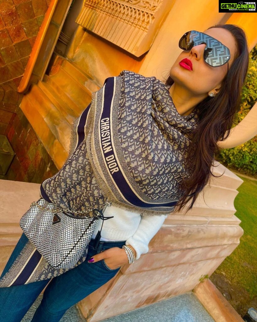Ameesha Patel Instagram - DELHI WINTERS💙💙💗💗🧿