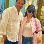 Ameesha Patel Instagram - KOLKATTA…. Work mode … @imbhandarkar .. one of the finest directors 👍🏻👍🏻
